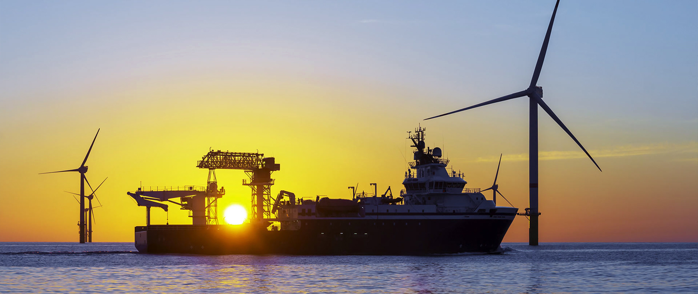 Vía de ahorro de combustible para buques de apoyo costa afuera