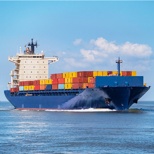 Buque portacontenedores con bodega de carga de 10000 toneladas