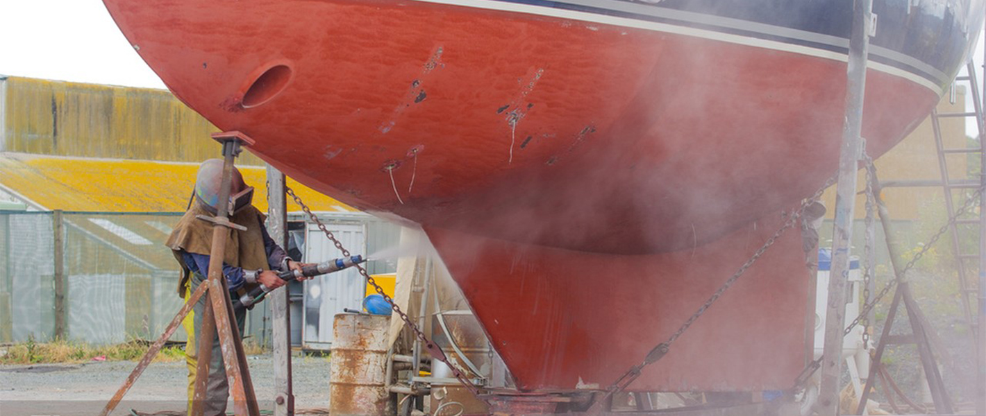 Mantenimiento del fondo de los barcos.