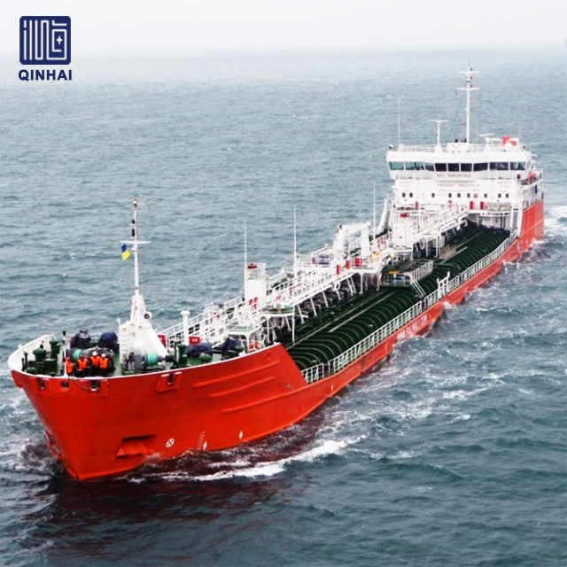 El astillero modificó el barco petrolero 5000dwt para requisitos particulares con la grúa del aceite